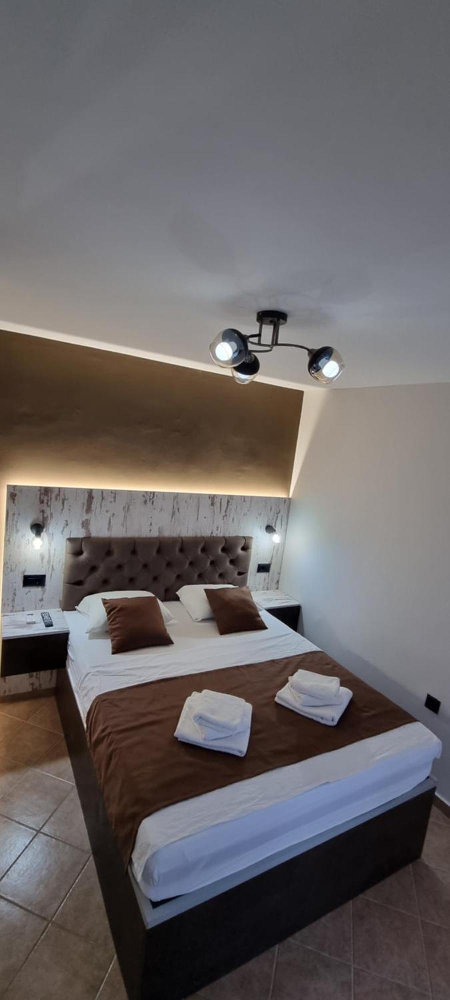 Deluxe Apartmani Vila Pejovic Sutomore Rum bild
