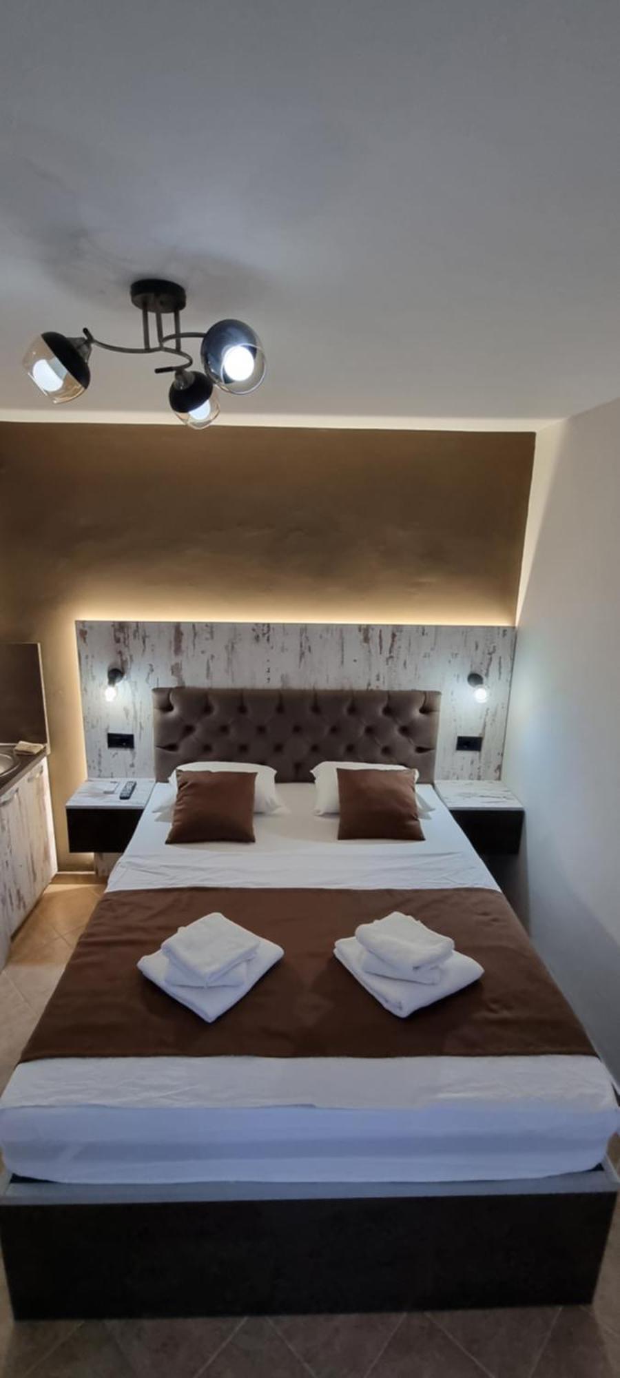 Deluxe Apartmani Vila Pejovic Sutomore Rum bild